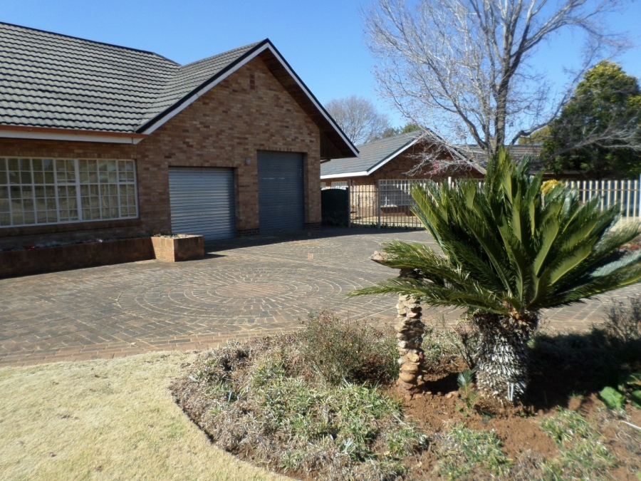 5 Bedroom Property for Sale in Ventersdorp North West